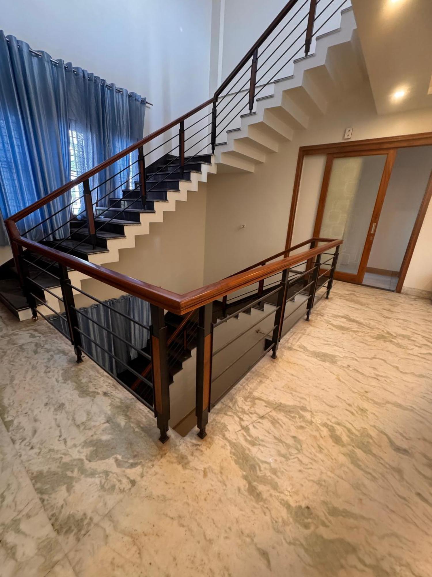 Hl Grand Hotel Лакхнау Экстерьер фото